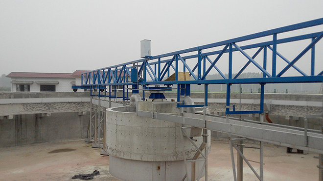 周邊傳動刮泥機